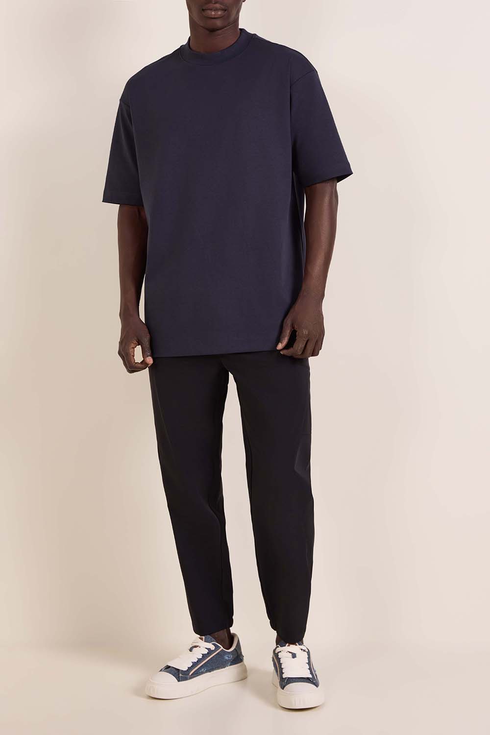 חולצת טי משוחררת